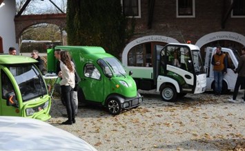 Bayerischer Campingtag: Ausstellung Elektromobilität zum Anfassen - ECOCAMPS