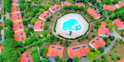 Campings - Freizeitangebote auf dem Platz: Sportplatz - Bi-Village - Ferienzentrum Bi-Village