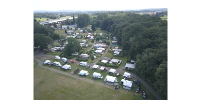 Campings - Mietunterkunft: Pod - Die Touristen Plätze von Oben - Camping Bullerby am Attersee