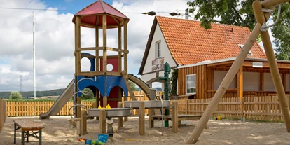Campings - Angebote für Kinder: Kinderspielplatz - Teutoburger Wald - Camping Grohnder Fährhaus - Camping Grohnder Fährhaus