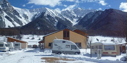 Campings - Mobilität Service : ÖPNV-Haltestelle in der Nähe - Südtirol - Meran - Camping Thöni - Camping Thöni