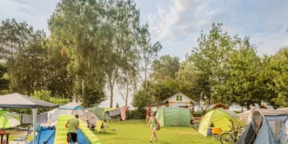 Campings - Ver- und Entstorgung für Wohnmobile: Stromanschluss am Platz - Illmensee - Campingplatz Klausenhorn - Campingplatz Klausenhorn