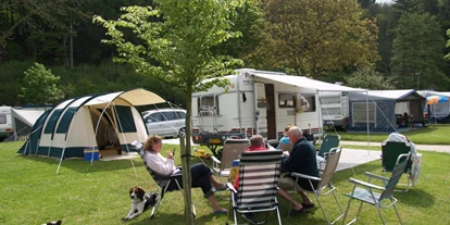 Campingplätze - Freizeitangebote auf dem Platz: Freibad - Gentingen - Prümtal-Camping - Prümtal-Camping