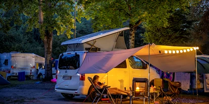 Campings - Ver- und Entstorgung für Wohnmobile: Abwasser- und Frischwasseranschlüsse - Bern-Stadt - TCS Camping Salavaux Plage - TCS Camping Salavaux Plage