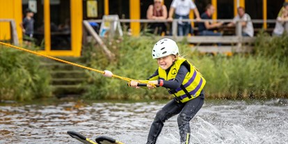 Campingplätze - Wasserski fahren am Alfsee Ferien- und Erlebnispark - Alfsee Ferien- und Erlebnispark