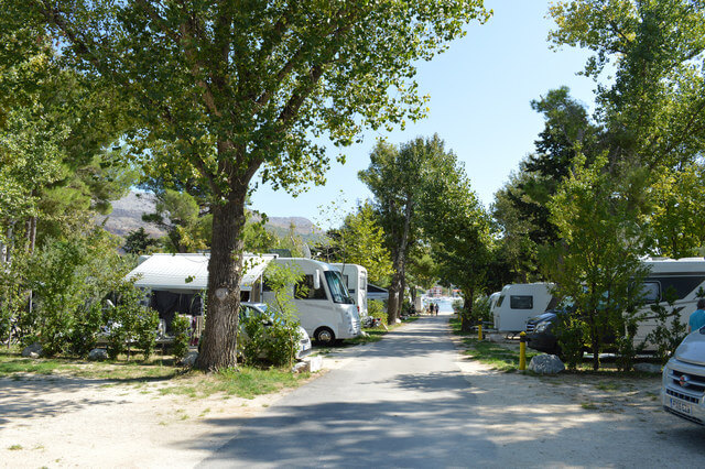 Campingplätze - Weitere Serviceangebote: Buchung von Standplätzen online möglich - Kvarner - Camping Stobrec Split - Camping Stobreč Split