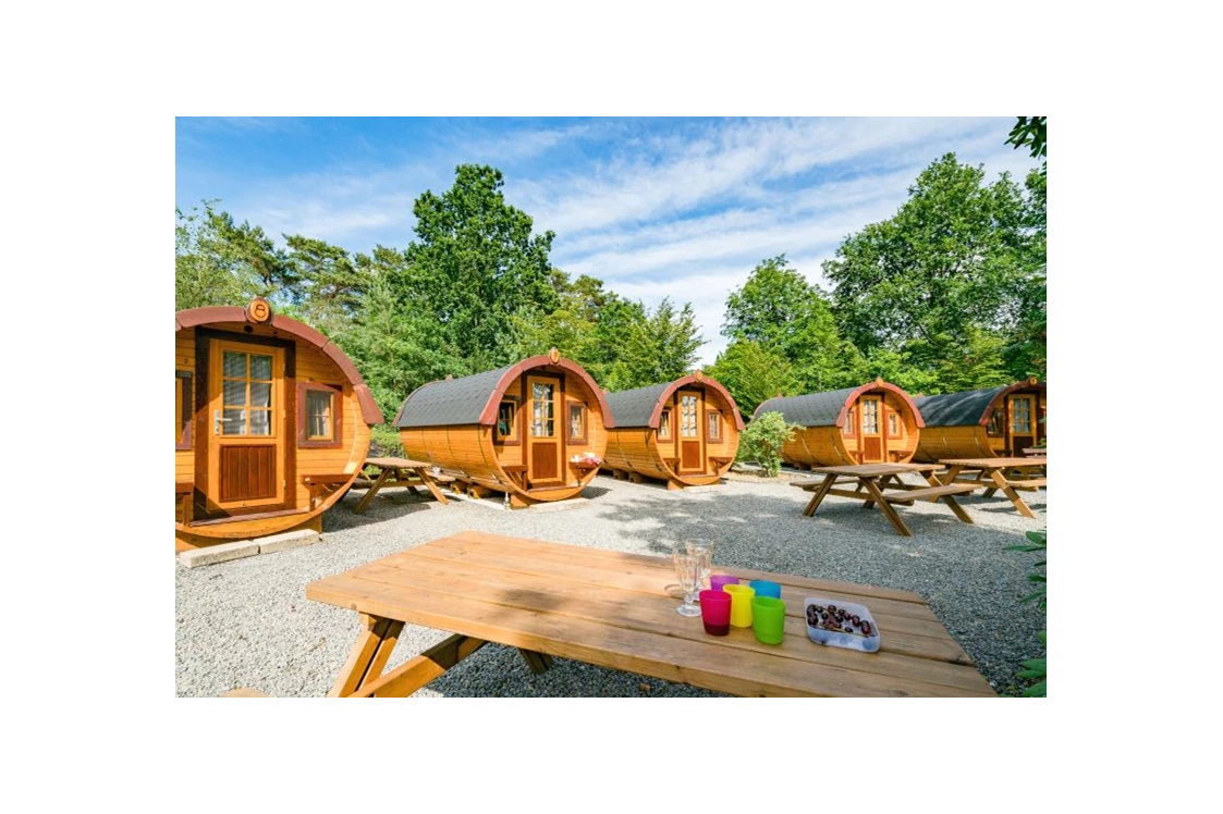 ECOCAMPS: Schlaffässer - Campingplatz Auf dem Simpel