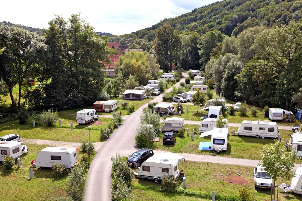 Campingpltze mit Hundefreundlichkeit: Hunde ganzjhrig auf dem Platz  erlaubt in Franken auf der Karte finden - mit Bildern und Eigenschaften |  ECOCAMPS