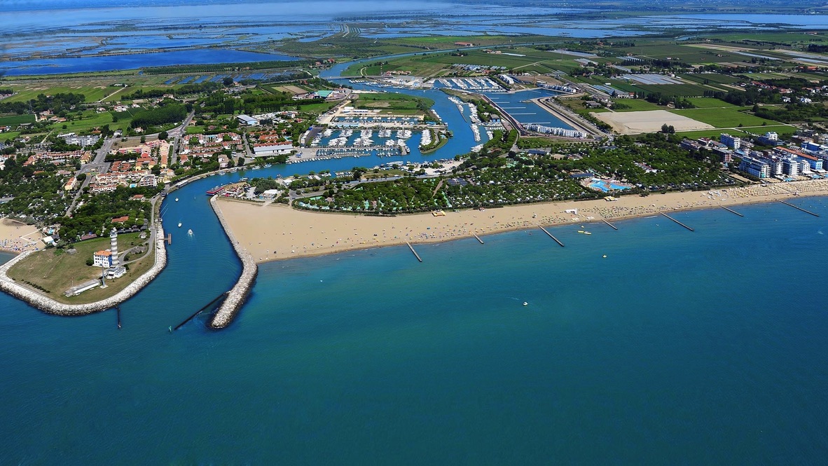 Campings - Freizeitangebote auf dem Platz: Sportplatz - Jesolo International Club Camping - Jesolo International Club Camping