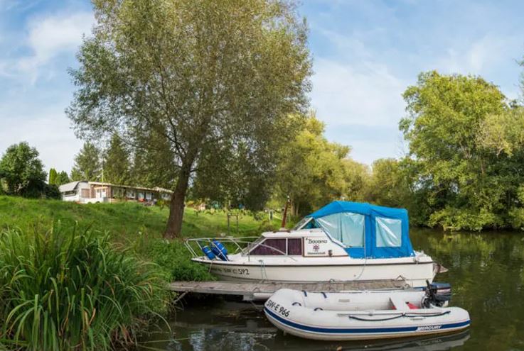 Campings - Freizeitangebote auf dem Platz: Sportplatz - KNAUS Campingpark Frickenhausen - KNAUS Campingpark Frickenhausen